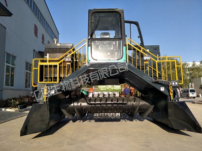 3000型堆肥發(fā)酵翻堆機(jī)